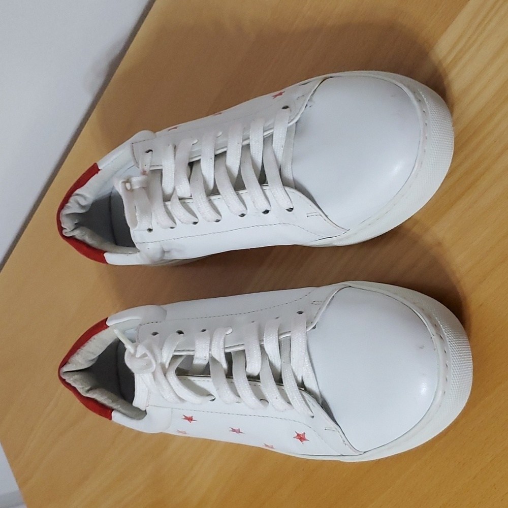Oliver Bonas Embroidery Star Details Sneakers Size 40EU